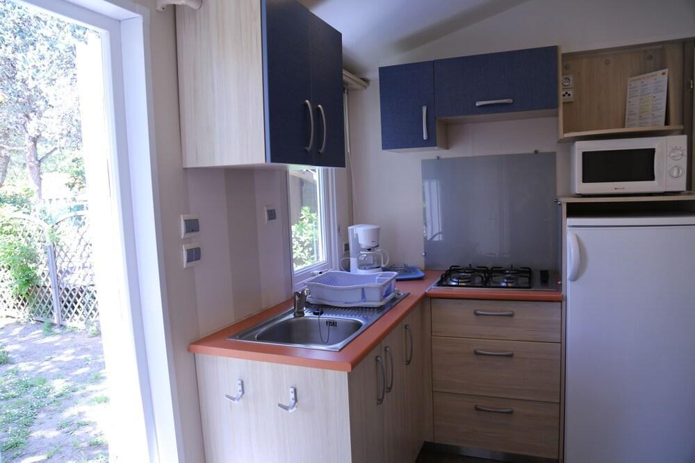 Camping Le Rebau Montblanc Exterior photo