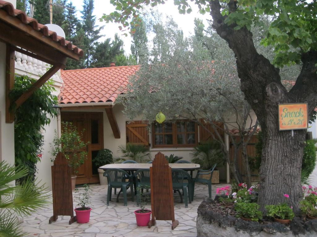 Camping Le Rebau Montblanc Exterior photo